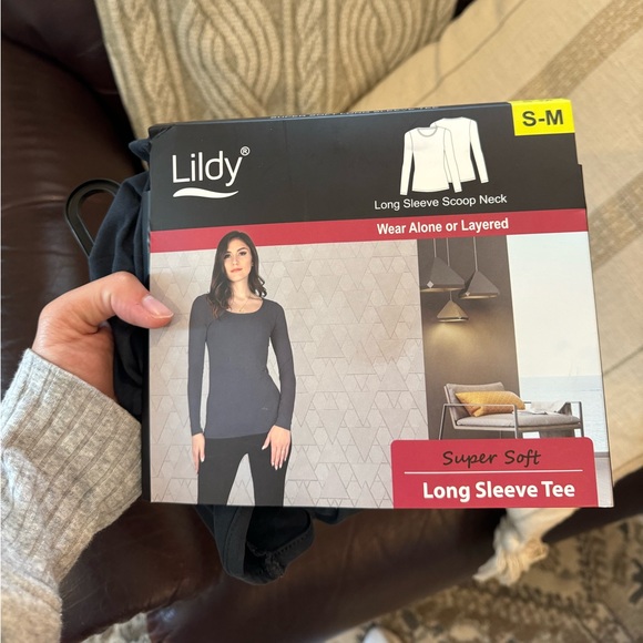 Dark Gray Long-sleeve Scrub Top Under Shirt! - Picture 2 of 5